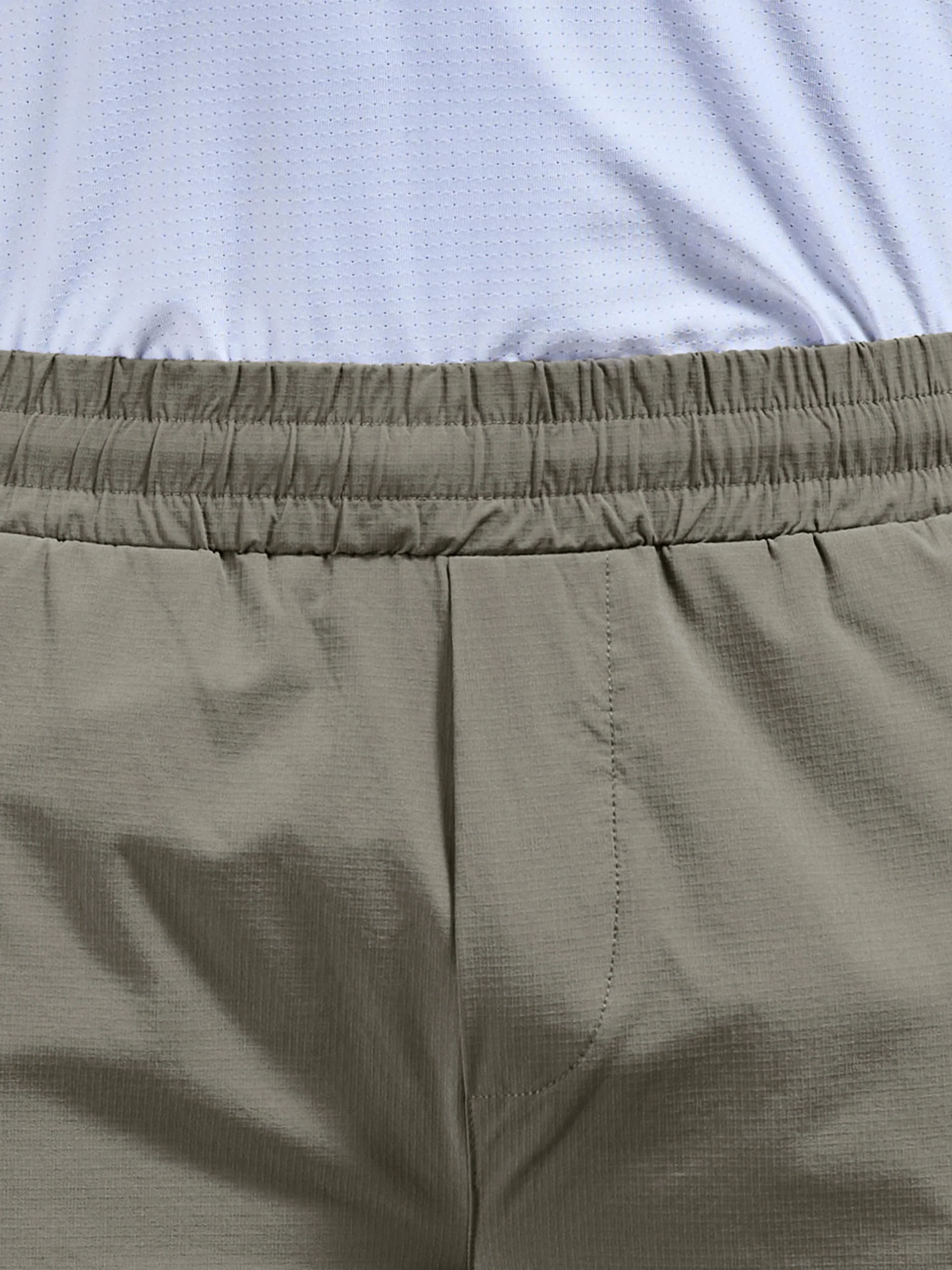 Active Technical Cuffed Trackpant in Olive - Image 4