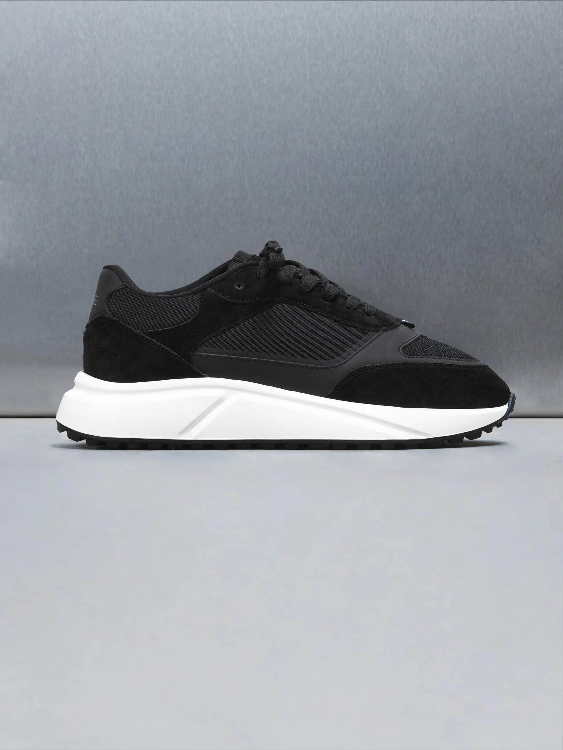 Technical Runner in Black