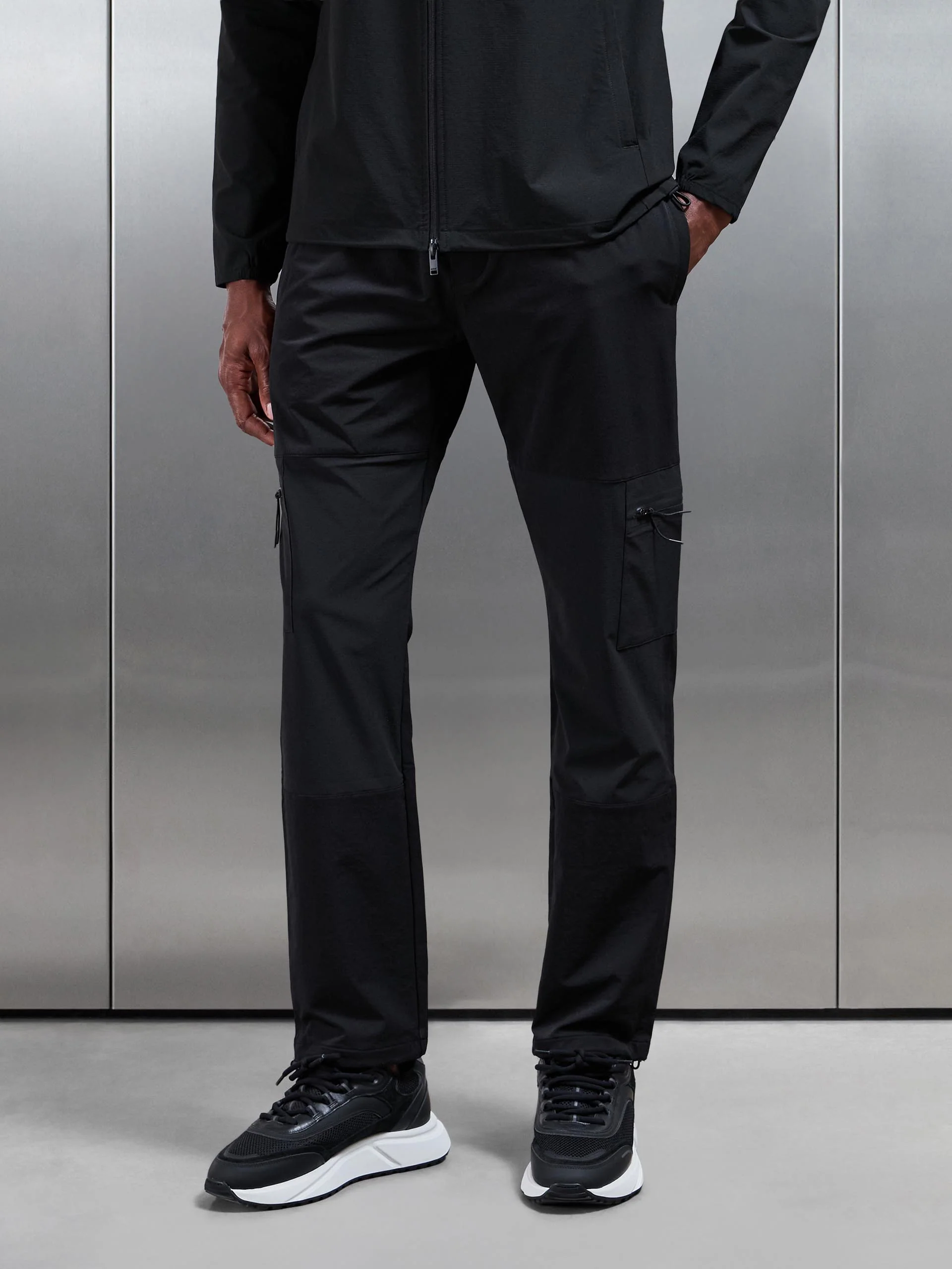 Trail Pant in Black